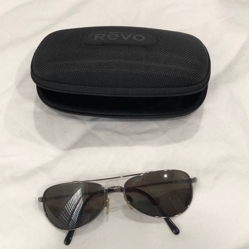 Revo dark chrome aviator pilot sunglasses 9002